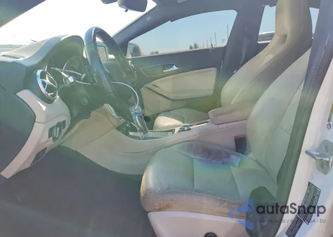 2015 Mercedes-Benz Cla 250 z USA, uszkodzony, nr VIN WDDSJ4EB3FN164738